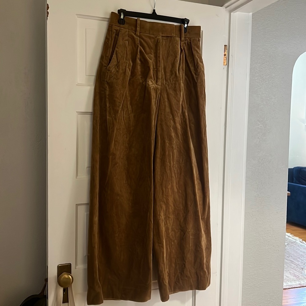 Banana Republic wide leg corduroy pants, size 10